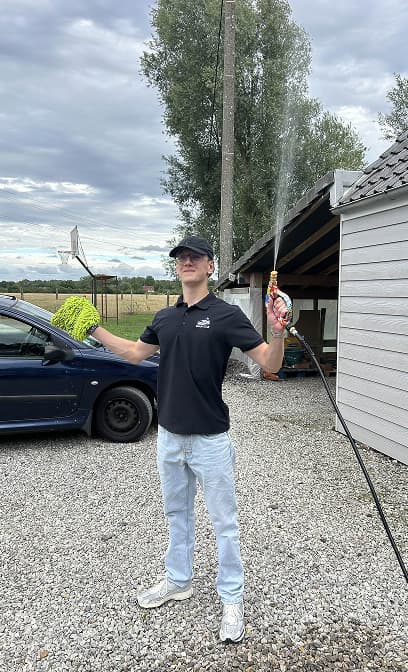 Brillance carrosserie après nettoyage extérieur Spark’Car